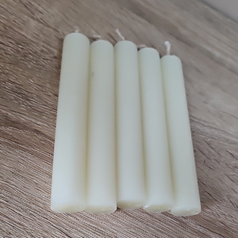 PartyLite Cream Taper Utility Candles - Set of 5 Spiced Vanilla